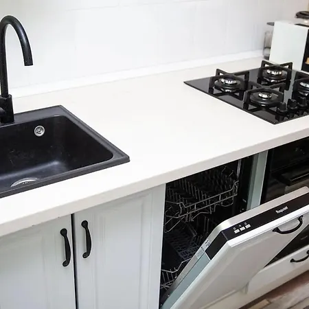 Apartamentet E Kendshme Апартаменты *